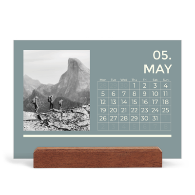 Easel Desk Calendar Landscape  — Contemporary bold [cover]