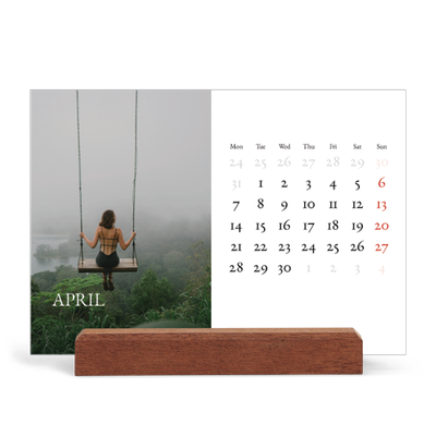 Easel Desk Calendar Landscape  — Simple serif [April]